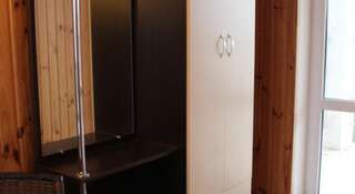 Гостевой дом Sunny City Заозёрное Большой двухместный номер-5